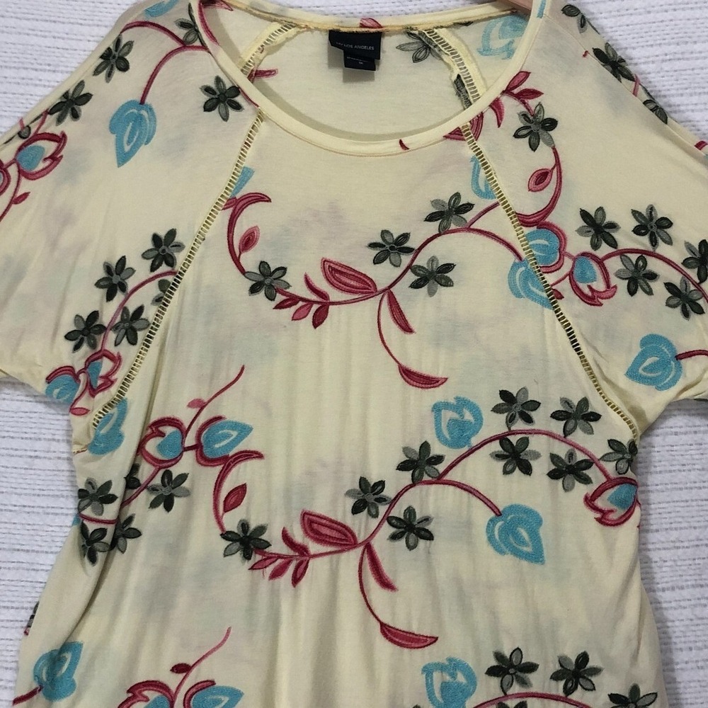Liv Los Angeles Yellow Floral Embroidered Boho Top 1X Short Sleeve Blouse